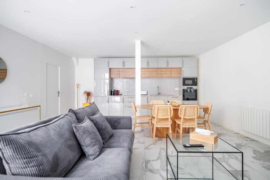 Beautiful Flat For 6 People #6 Apartment อานีแย-ซูร์-แซน ภายนอก รูปภาพ