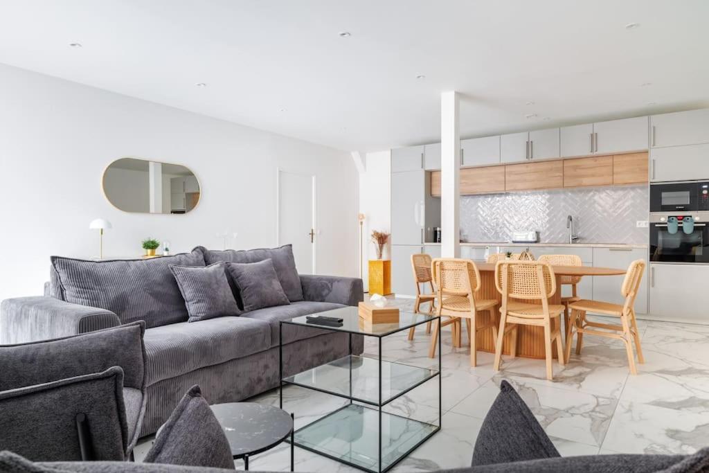 Beautiful Flat For 6 People #6 Apartment อานีแย-ซูร์-แซน ภายนอก รูปภาพ